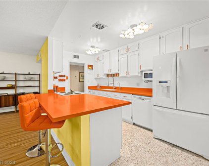 3238 Glenhurst Drive, Las Vegas