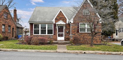 2070 Enfield St, Camp Hill