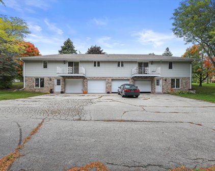S63W18551 College Ave Unit W63W18553, Muskego