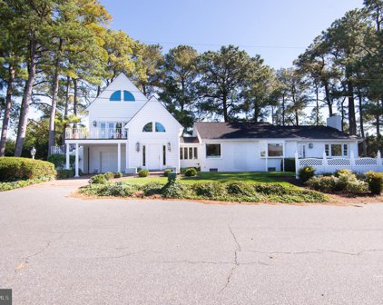 102 Shawnee Cir, Cambridge