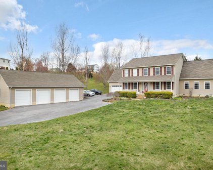 120 Meeting House Dr, Winchester
