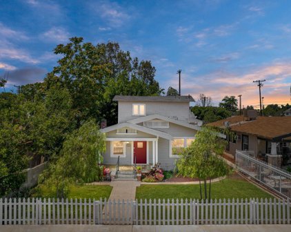 327 E, Bakersfield