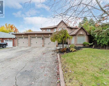 789 College Manor Drive, Newmarket