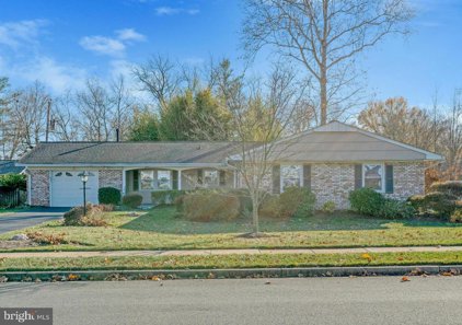 13107 Poplar Tree Rd, Fairfax