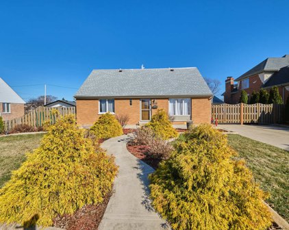 8125 New Castle Avenue, Burbank