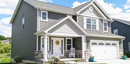 1040 N LEMEN, Fenton