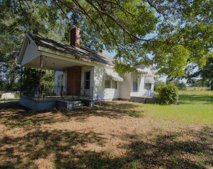 1790 N Highway 101, Greer