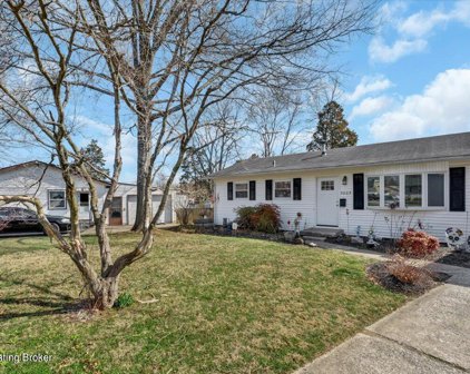 3005 Lynnwood Way, Jeffersontown