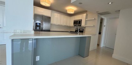 100 Bayview Dr Unit #1528, Sunny Isles Beach