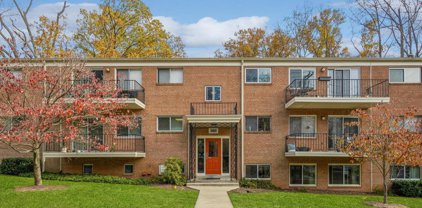 10681 Weymouth St Unit #4, Bethesda