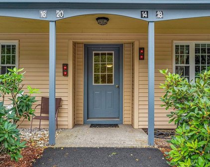 18 Kennedy Dr Unit 18, Chelmsford