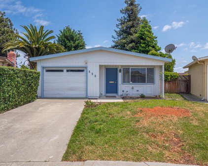 450 Spruce CIR, Watsonville