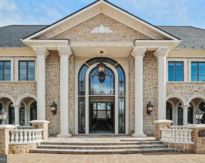 9305 Inglewood Ct, Potomac