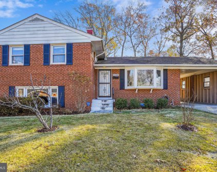 9323 Wellington St, Lanham
