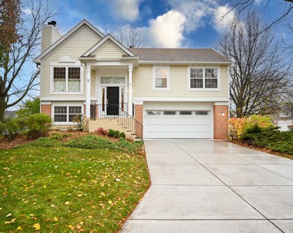 35 Cedar Court, South Elgin