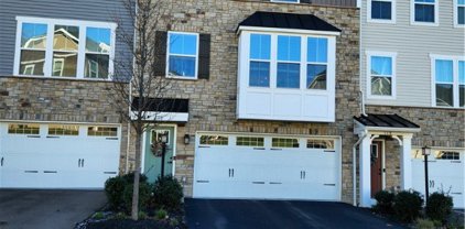116 Curtis Ct, Ross Twp