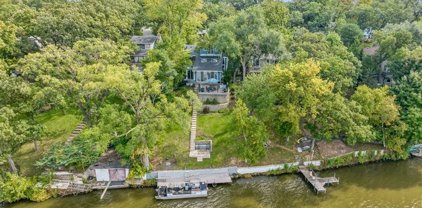 5011 E Lake Shore Drive, Wonder Lake