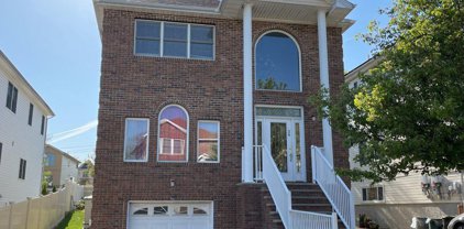 34 Opal Lane, Staten Island