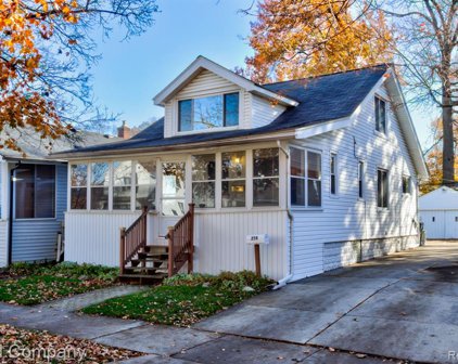 256 UNIVERSITY, Ferndale