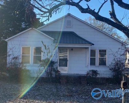 802 E Laurel Street, Scottsboro