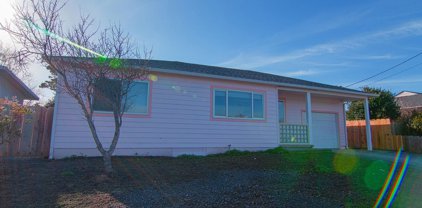 1038 Gainard, Crescent City