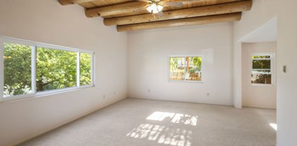 6602 Camino Rojo, Santa Fe