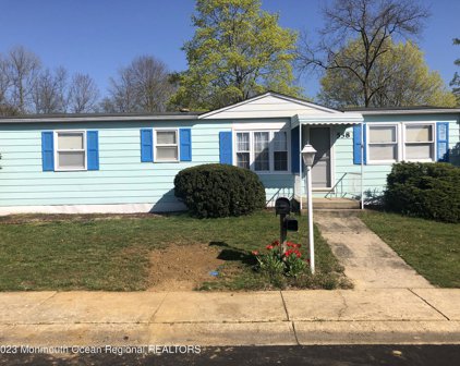 558 Sara Drive, Freehold