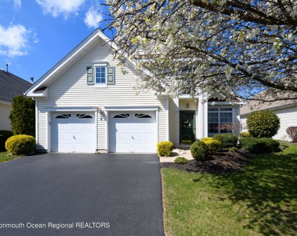 6 Lilac Court, Holmdel