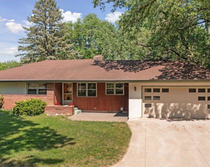 8408 Riverview Lane, Brooklyn Park