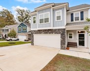 620 Calabria Court, Chapin image