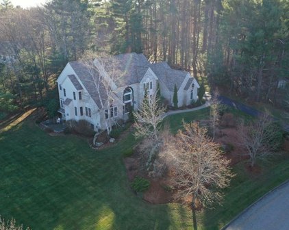 8 Appleseed Dr, Westborough