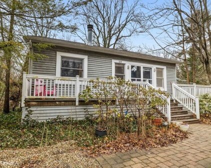10119 Townline Road, Union Pier