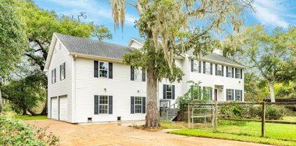 329 Buffalo Trail, Lake Jackson