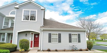 370 Cascade Lane, Oswego