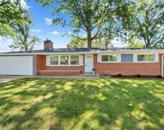 1425 Starling  Drive, Crestwood image