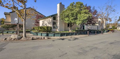 109 Ironwood Rd, Alameda