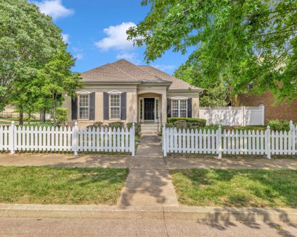 534 Marigold Dr, Franklin