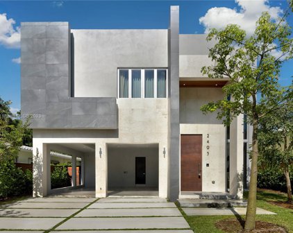 2495 Trapp Ave, Miami