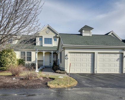 95 Carriage Hill Circle Unit 95, Southborough