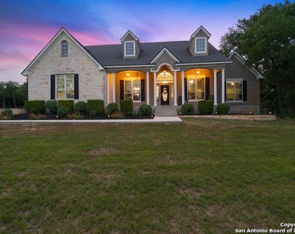 877 Meridian Dr, New Braunfels