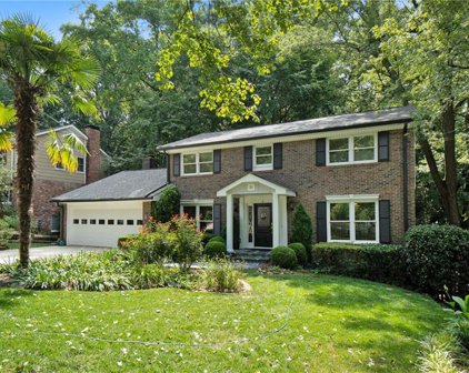 1719 W Nancy Creek Ne Drive, Brookhaven