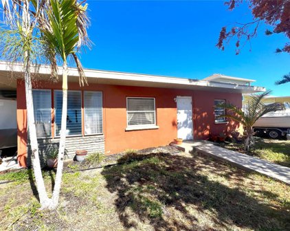 18015 2nd Street E, Redington Shores