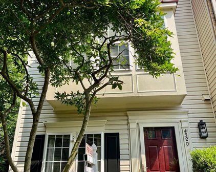 4320 Sutler Hill Sq, Fairfax