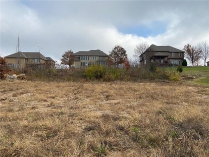 2202 SE Monterrey Drive, Blue Springs