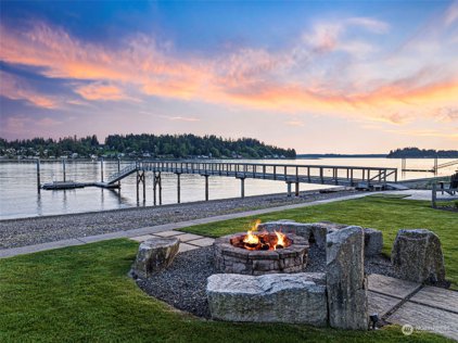 8216 Warren Drive NW, Gig Harbor