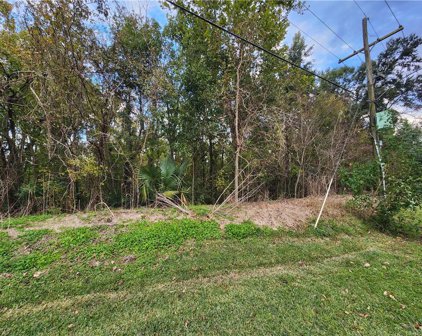 125 Lakewood  Drive, Luling