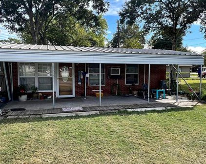 2000 Golden Avenue, Bay City