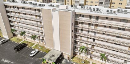 421 Ne 14th Ave Unit #203, Hallandale Beach