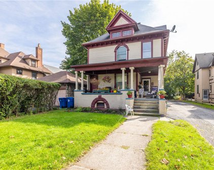 30 Strathallan  Park, Rochester City-261400