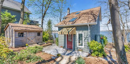 159 Riverside Drive N, Brick